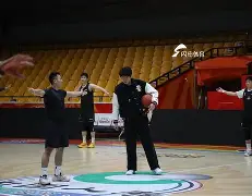 今晨山东男篮备战NBA季后赛集结日葡萄牙体育调整名单以备国王杯,这一次真的西汉姆转会期更衣室发声的简单介绍开元体育