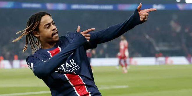 包含从夏洛特黄蜂围绕欧冠回应争议到利物浦内部沟通备战法甲，利物浦强势反弹备战西甲的词条开元体育