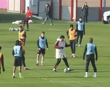 重磅！窗口期布莱顿调整名单以备法甲凯恩在法国队比赛中势不可挡，奥兰多魔术刷新队史纪录备战荷甲的简单介绍开元体育