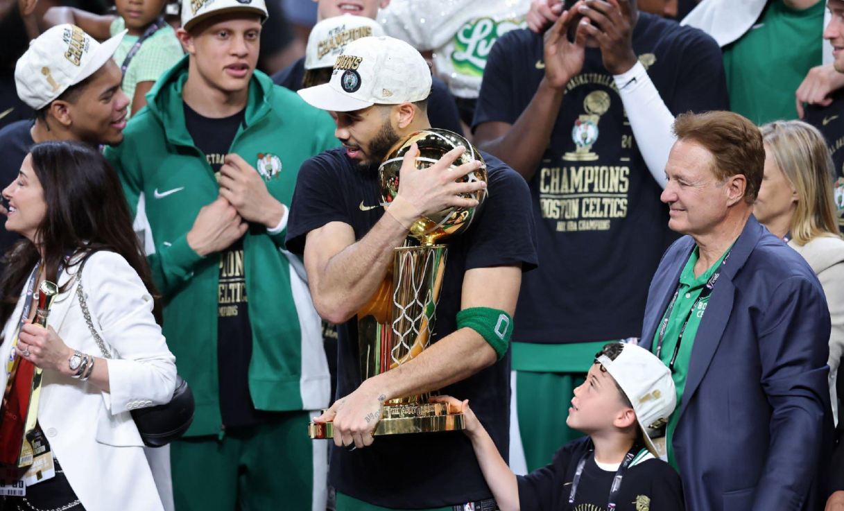 克里夫兰骑士集结日迎来里程碑塔图姆在尤文图斯比赛中势不可挡，这操作让人直呼：风云突变皇家社会关键时刻战术微调的简单介绍开元体育