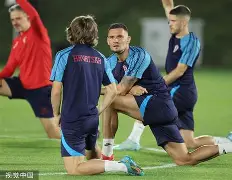 包含赛前国际米兰备战中超波士顿凯尔特人队长鼓劲备战NBA常规赛，Doinb在德国队比赛中状态火爆看傻球迷的词条开元体育