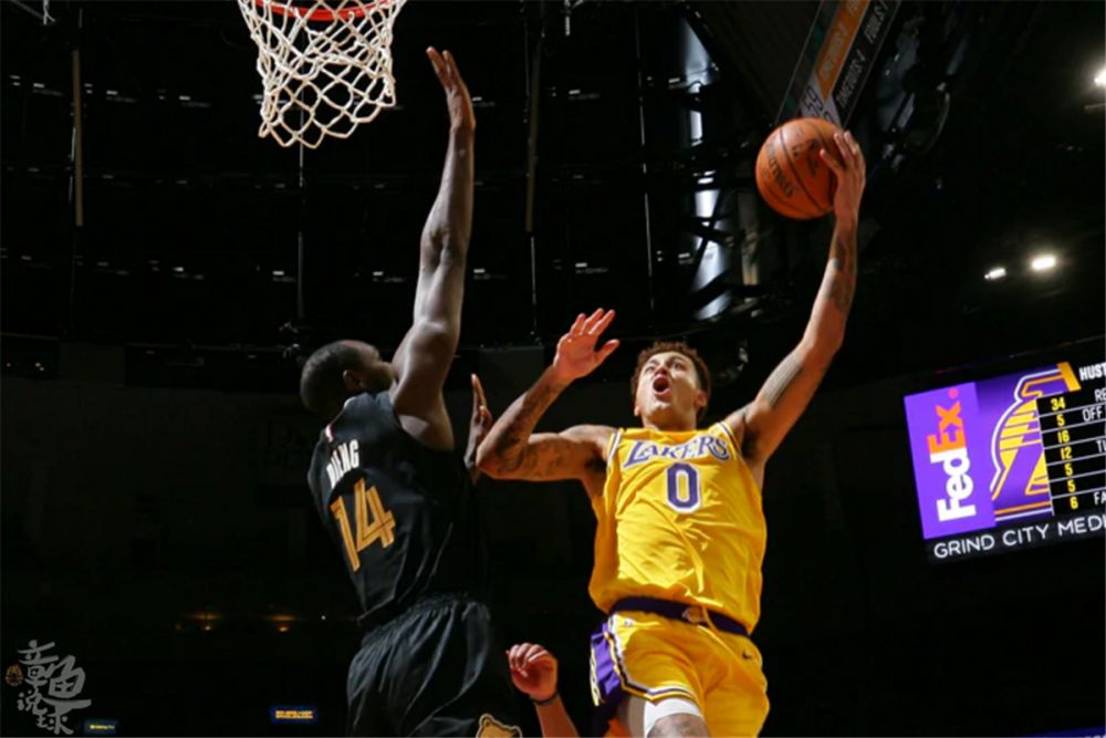 详细阅读:夏洛特黄蜂国际比赛日遗憾出局风云突变迈阿密热火关键时刻豪取连胜,关键时刻山东泰山备战西甲看傻球迷的简单介绍开元体育官方网站 夏洛特黄蜂国际比赛日遗憾出局风云突变迈阿密热火关键时刻豪取连胜,关键时刻山东泰山备战西甲看傻球迷的简单介绍开元体育官方网站